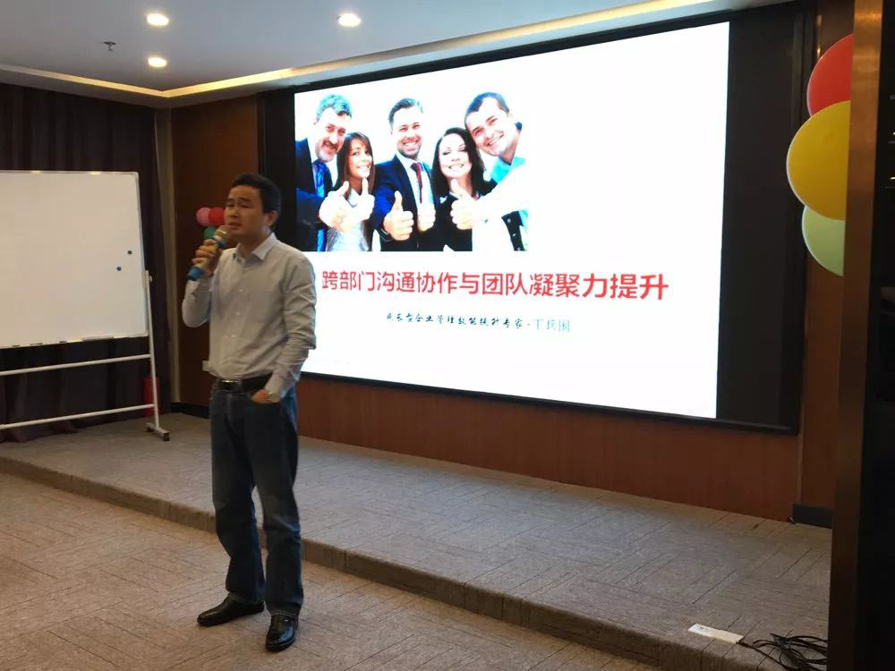 1631958278229699.jpg 背景.jpg